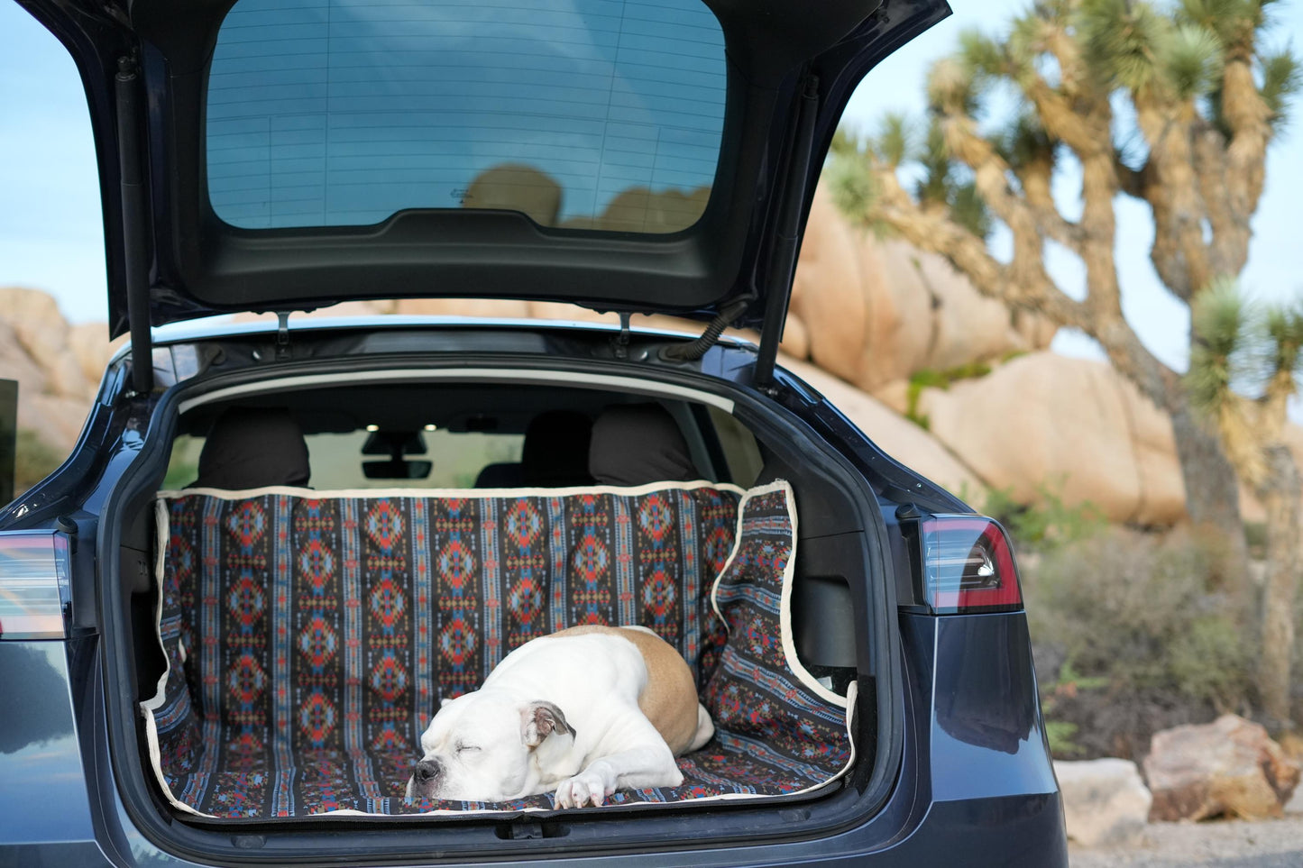 Dog Car Cover, Buckle Free, Headrest Cover, Water-Resistant Material, SUV/Sedan Trunk Cover, Cargo Liner, Universal Back seat, Stylish